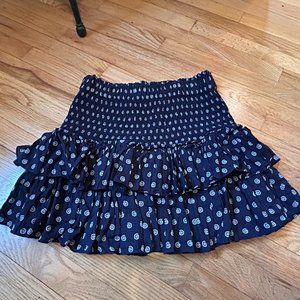 Women's tired skirt with elastic waist